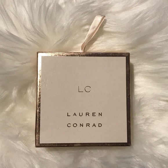 SOLD! LAUREN CONRAD EARRING STUDS - Picture 3 of 4